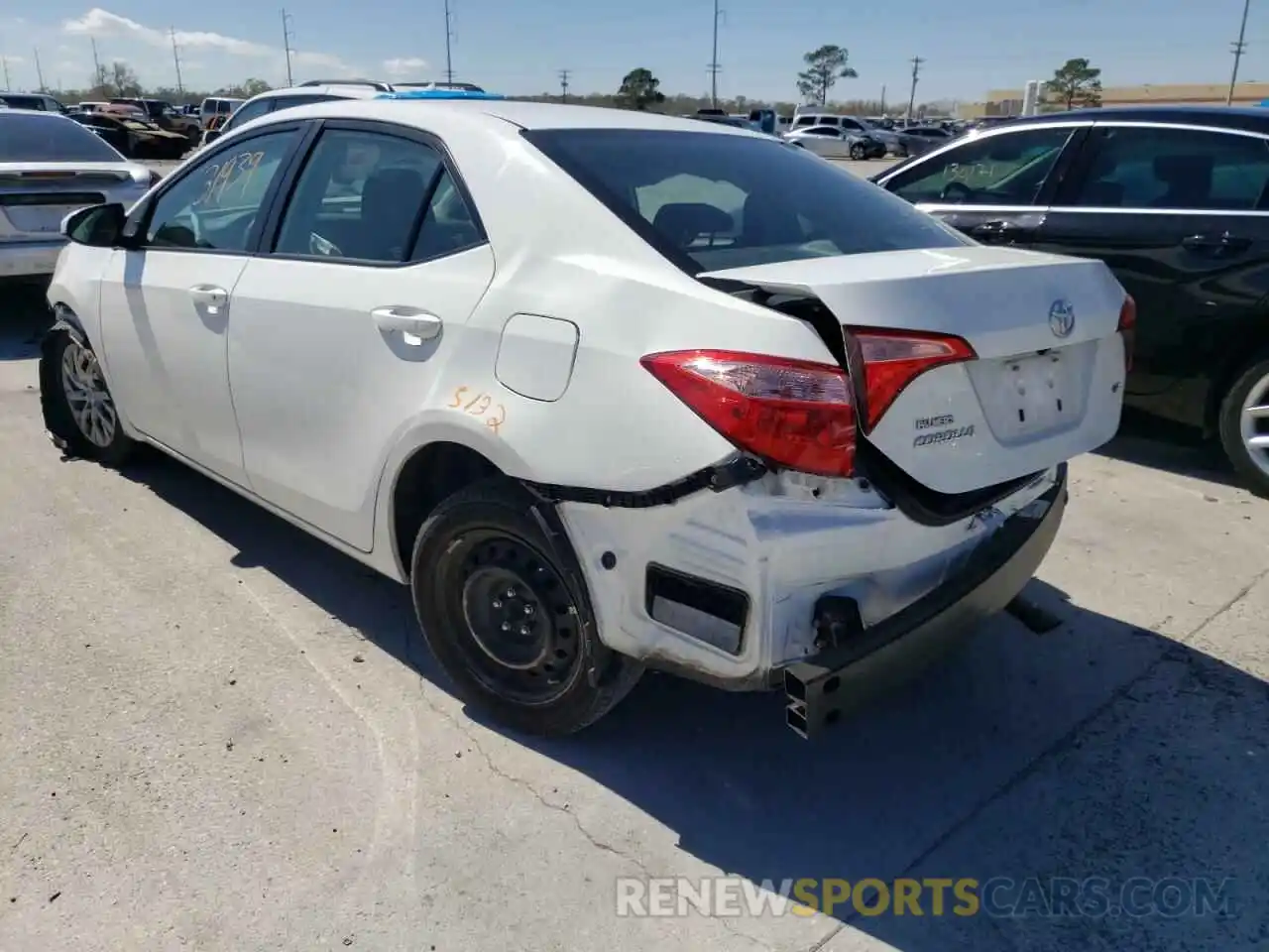 3 Photograph of a damaged car 5YFBURHE6KP929328 TOYOTA COROLLA 2019