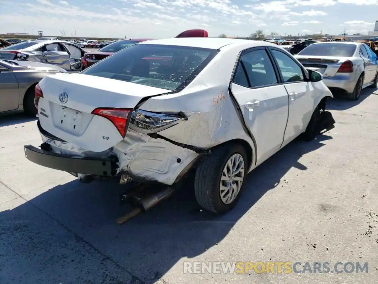 4 Photograph of a damaged car 5YFBURHE6KP929328 TOYOTA COROLLA 2019