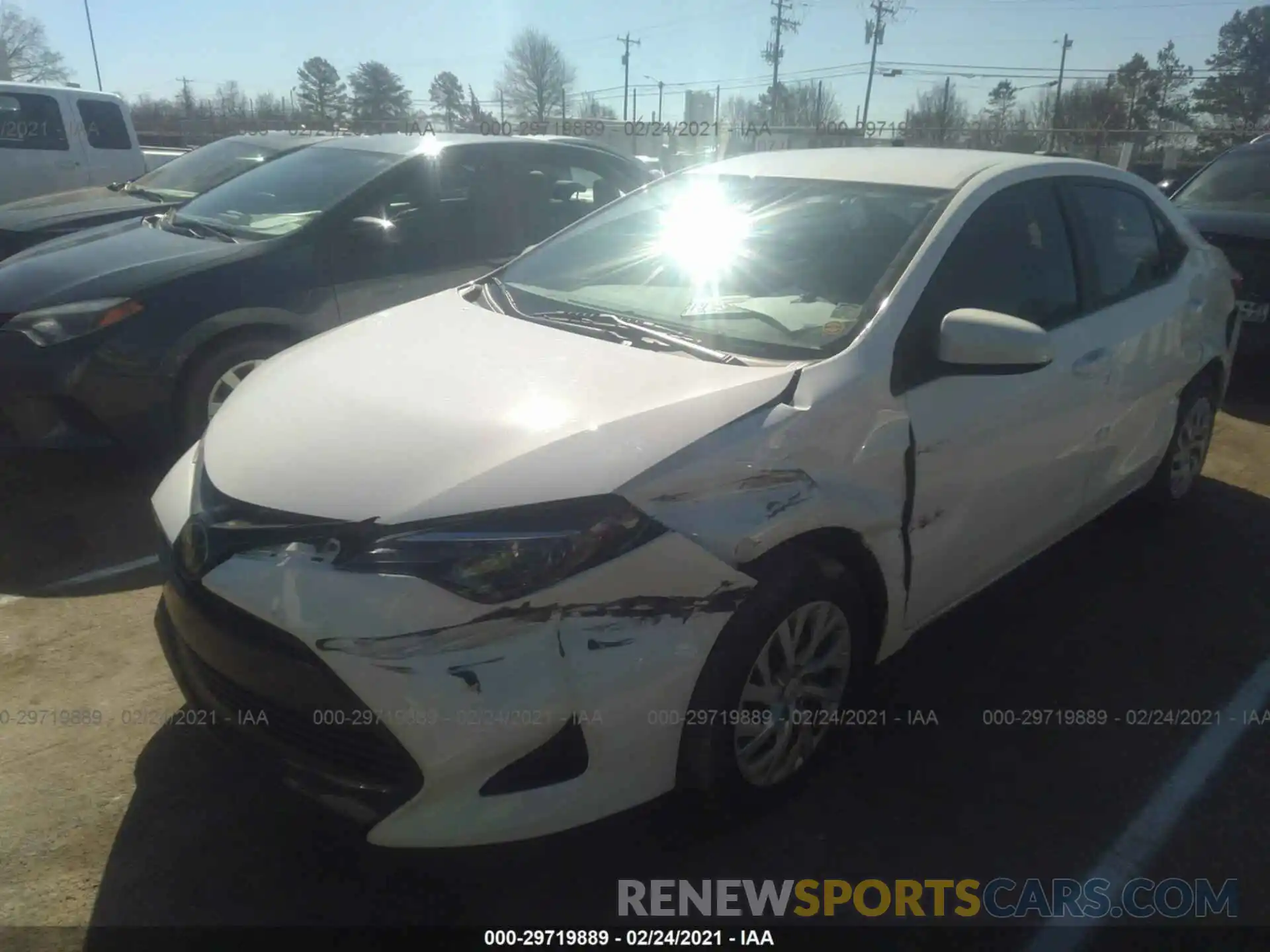 2 Photograph of a damaged car 5YFBURHE6KP929829 TOYOTA COROLLA 2019