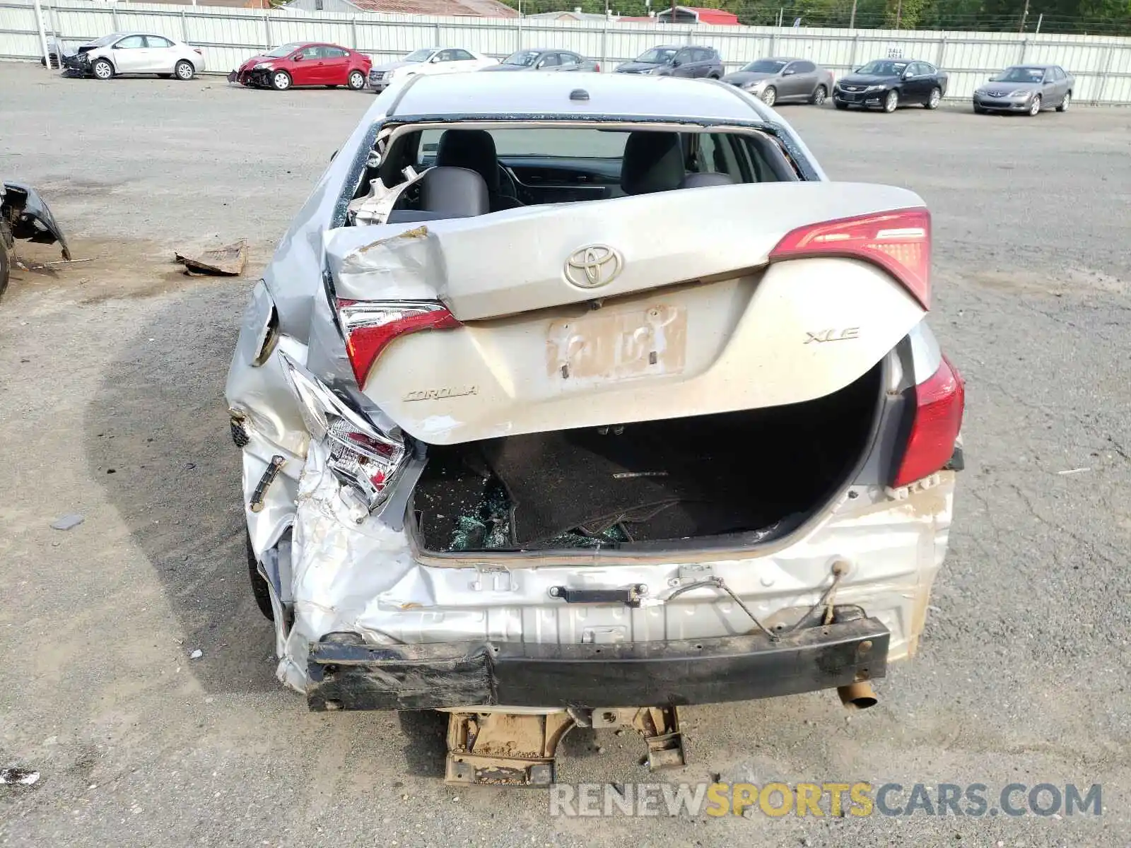 9 Photograph of a damaged car 5YFBURHE6KP931063 TOYOTA COROLLA 2019