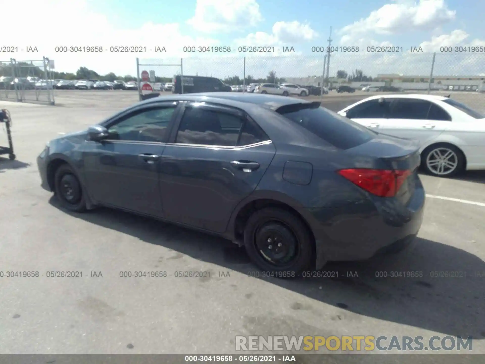 3 Photograph of a damaged car 5YFBURHE6KP931600 TOYOTA COROLLA 2019