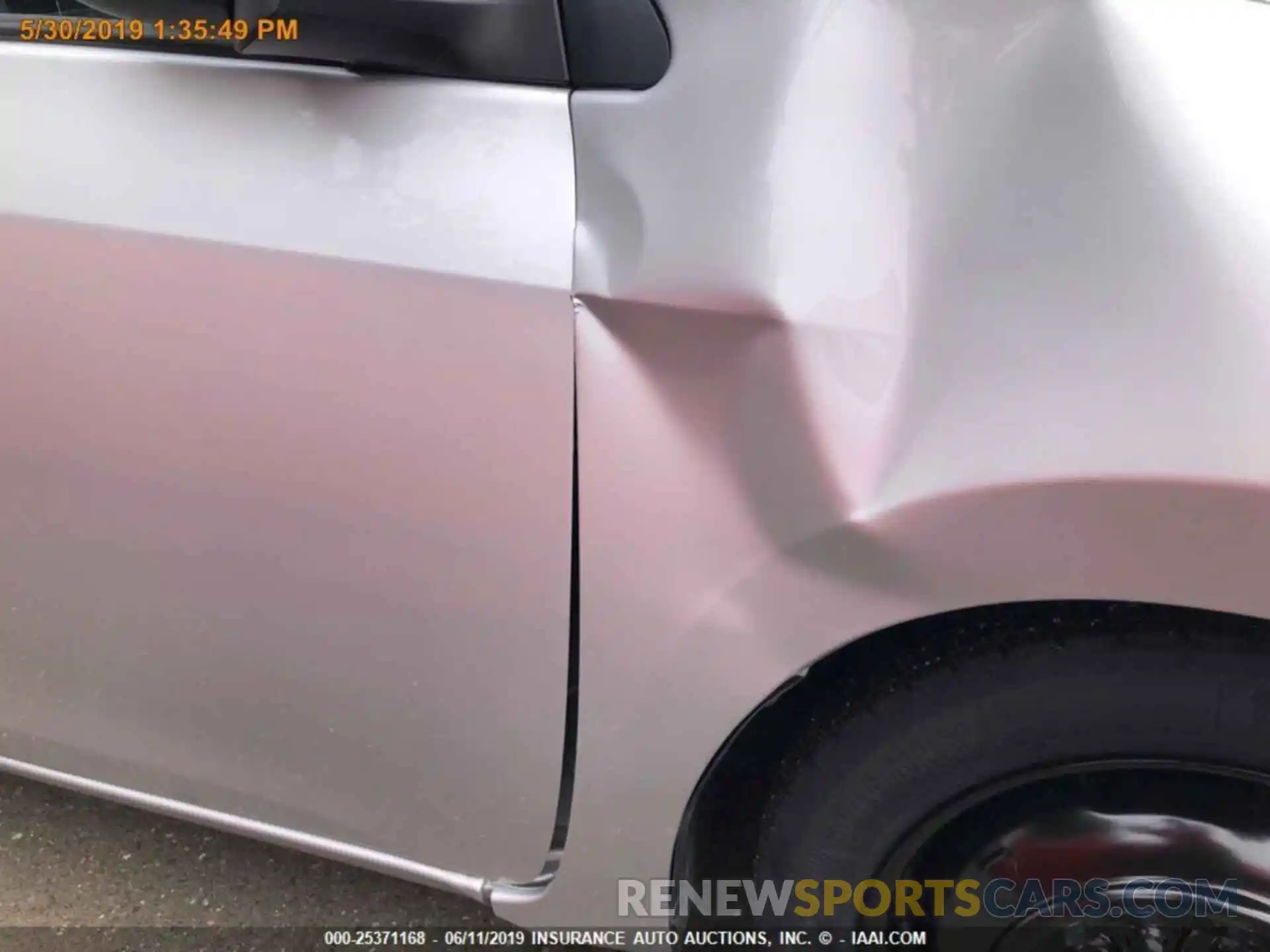 14 Photograph of a damaged car 5YFBURHE6KP932214 TOYOTA COROLLA 2019