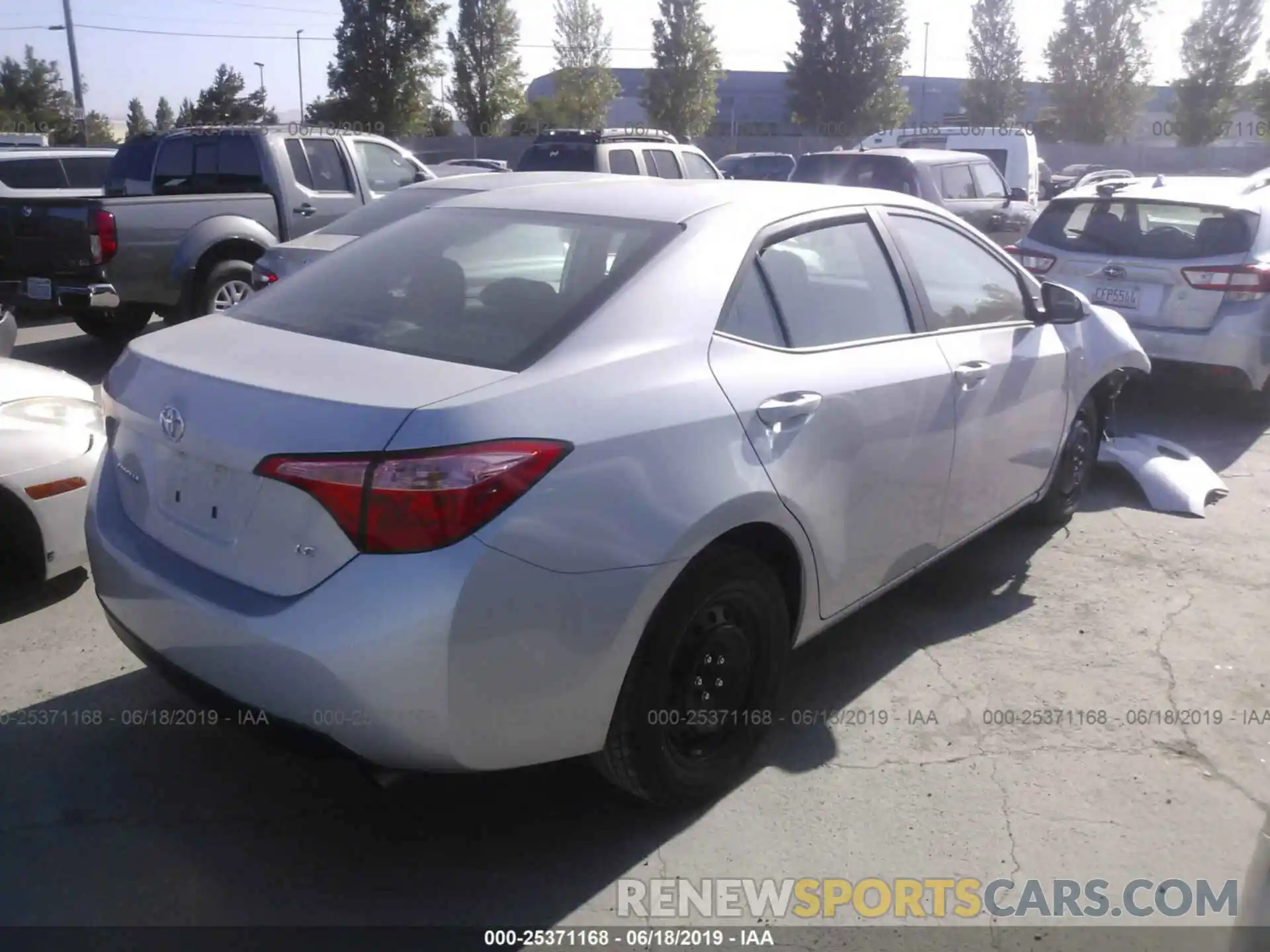 4 Photograph of a damaged car 5YFBURHE6KP932214 TOYOTA COROLLA 2019