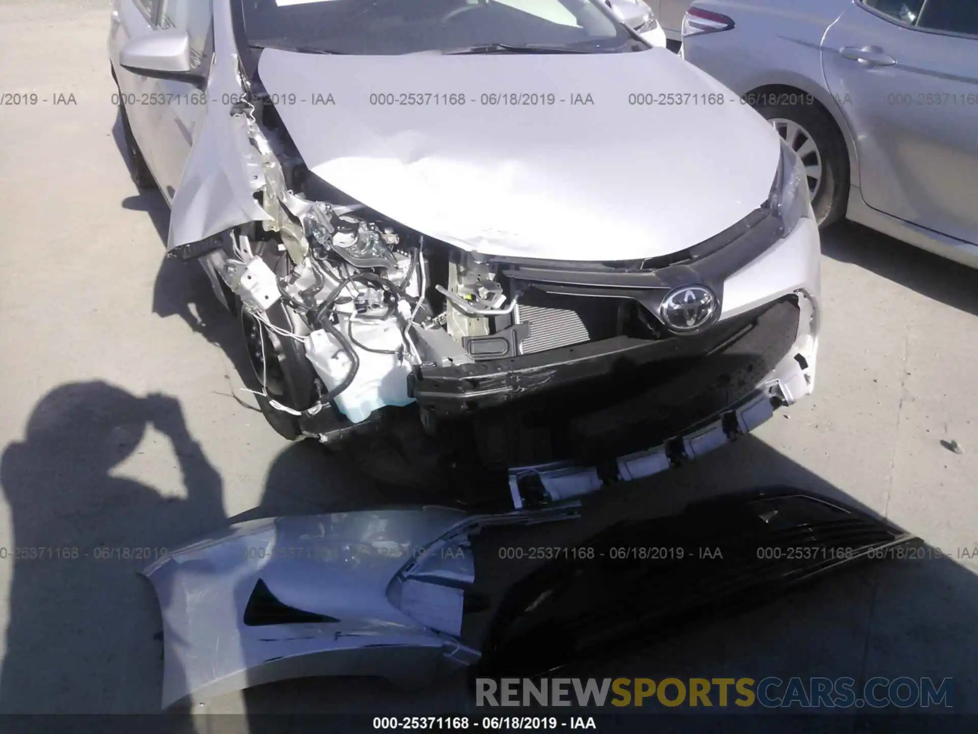 6 Photograph of a damaged car 5YFBURHE6KP932214 TOYOTA COROLLA 2019