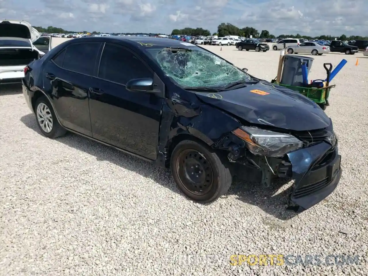 1 Photograph of a damaged car 5YFBURHE6KP932553 TOYOTA COROLLA 2019