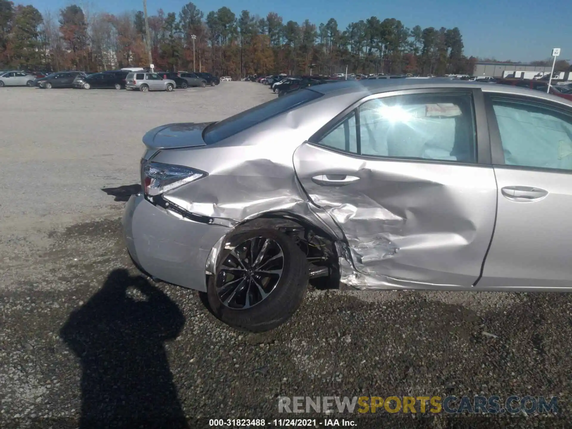 6 Photograph of a damaged car 5YFBURHE6KP932780 TOYOTA COROLLA 2019