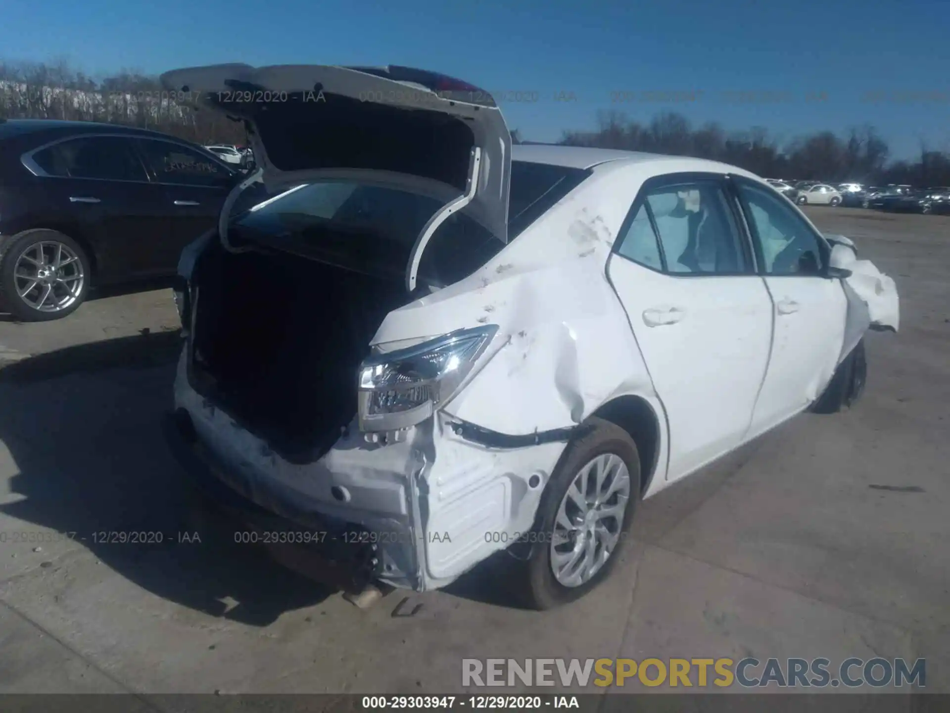 4 Photograph of a damaged car 5YFBURHE6KP932844 TOYOTA COROLLA 2019