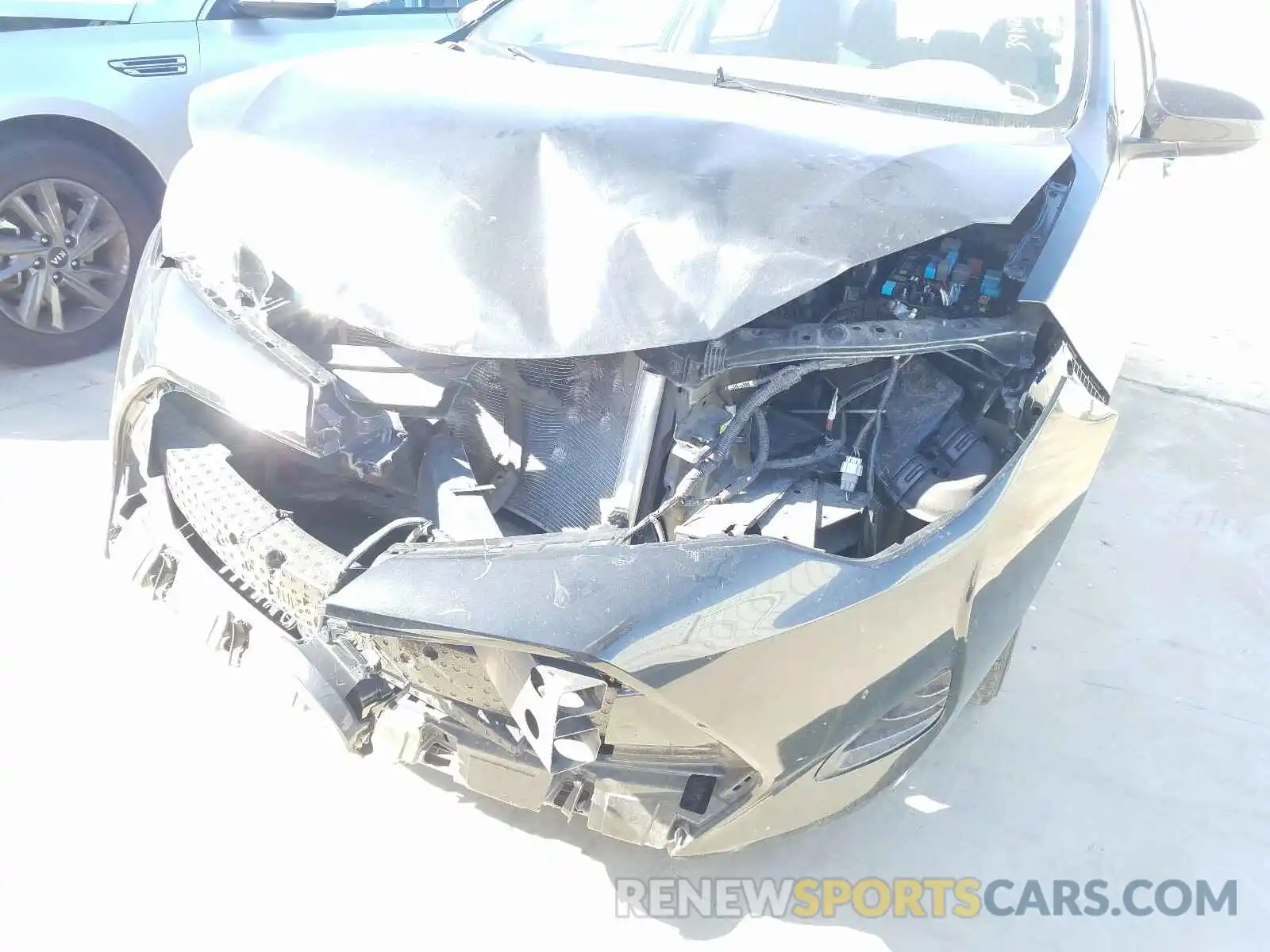 9 Photograph of a damaged car 5YFBURHE6KP932858 TOYOTA COROLLA 2019
