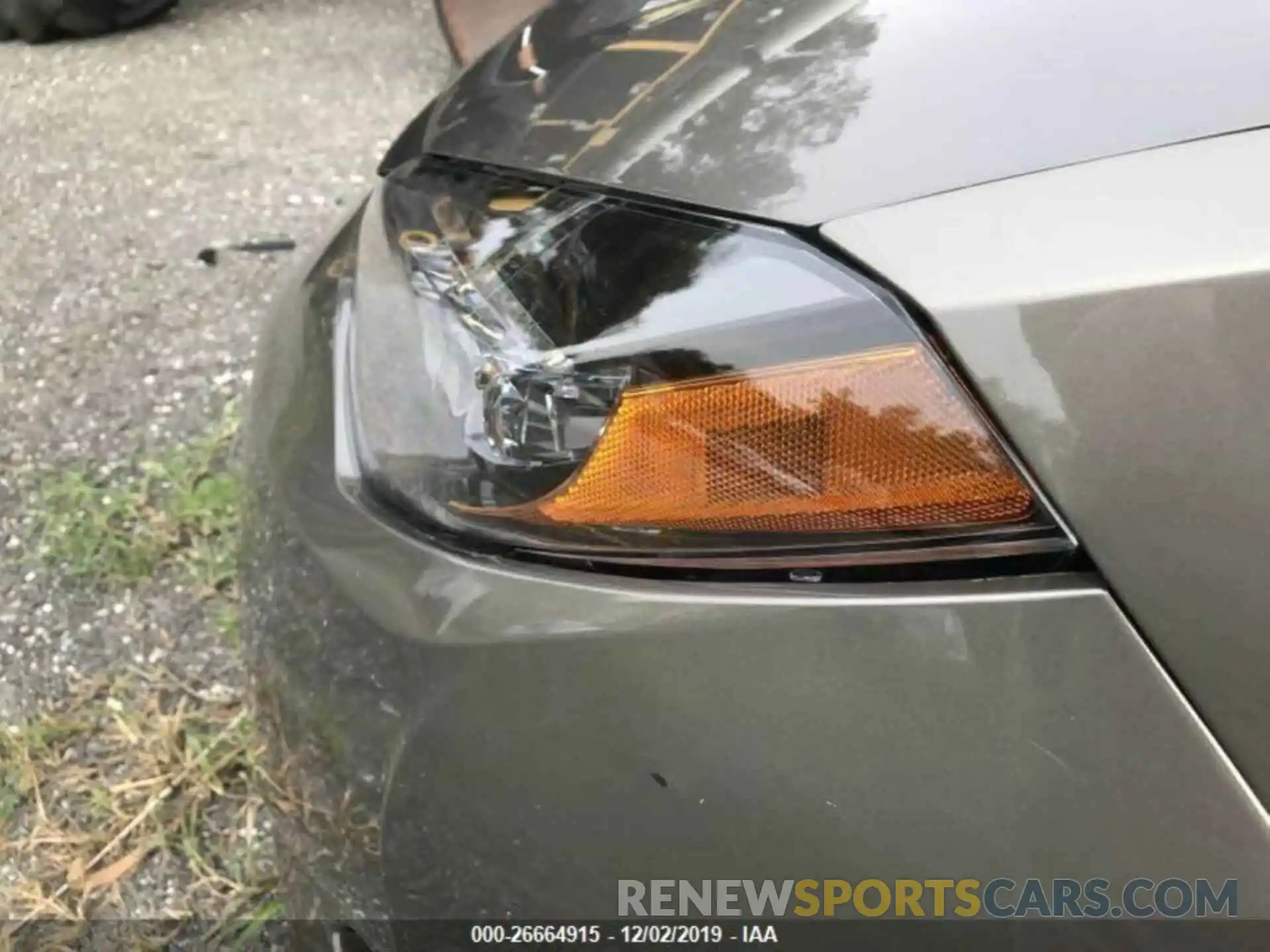 9 Photograph of a damaged car 5YFBURHE6KP933170 TOYOTA COROLLA 2019