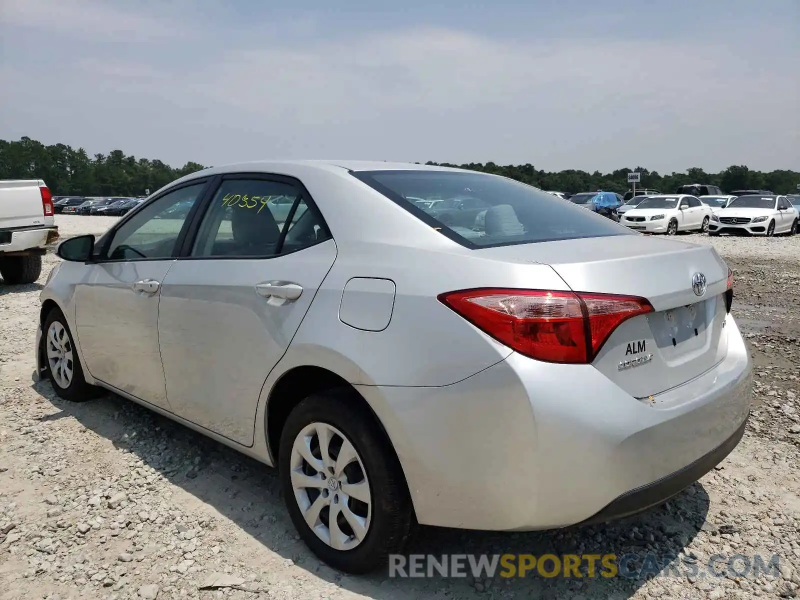 3 Photograph of a damaged car 5YFBURHE6KP933413 TOYOTA COROLLA 2019