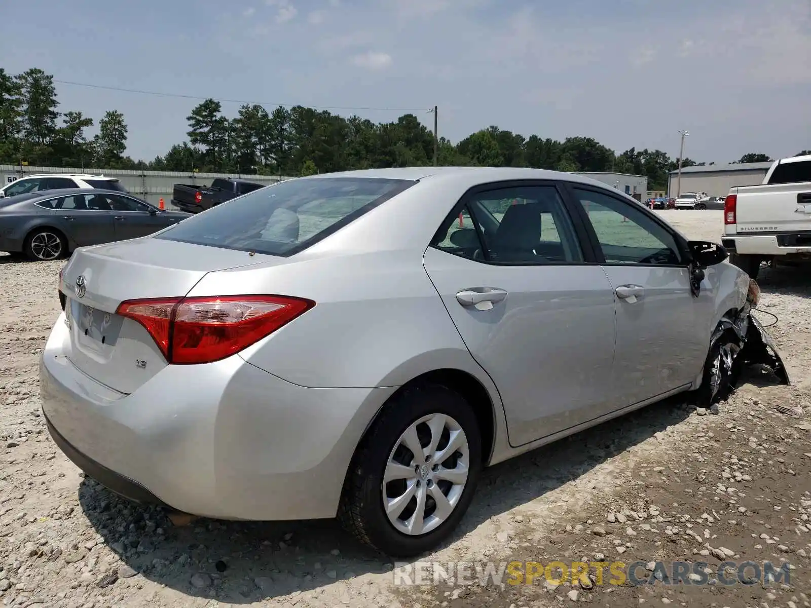 4 Photograph of a damaged car 5YFBURHE6KP933413 TOYOTA COROLLA 2019