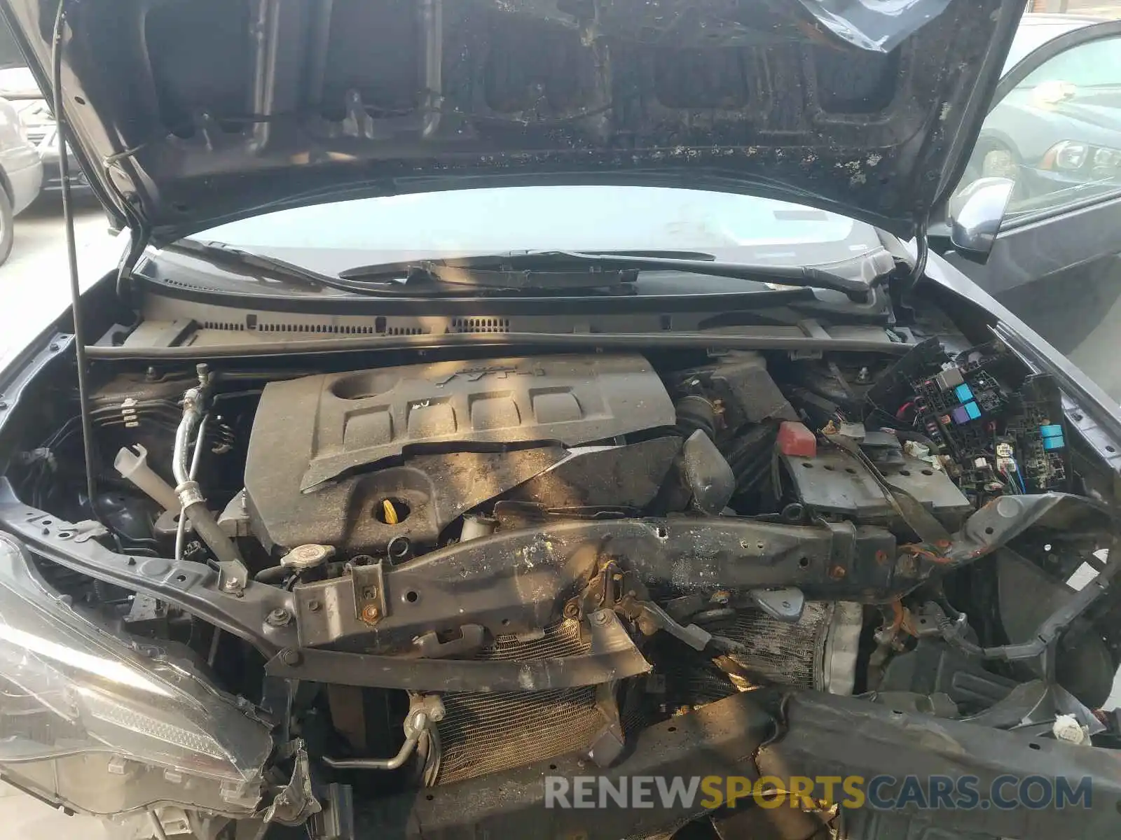 7 Photograph of a damaged car 5YFBURHE6KP933833 TOYOTA COROLLA 2019