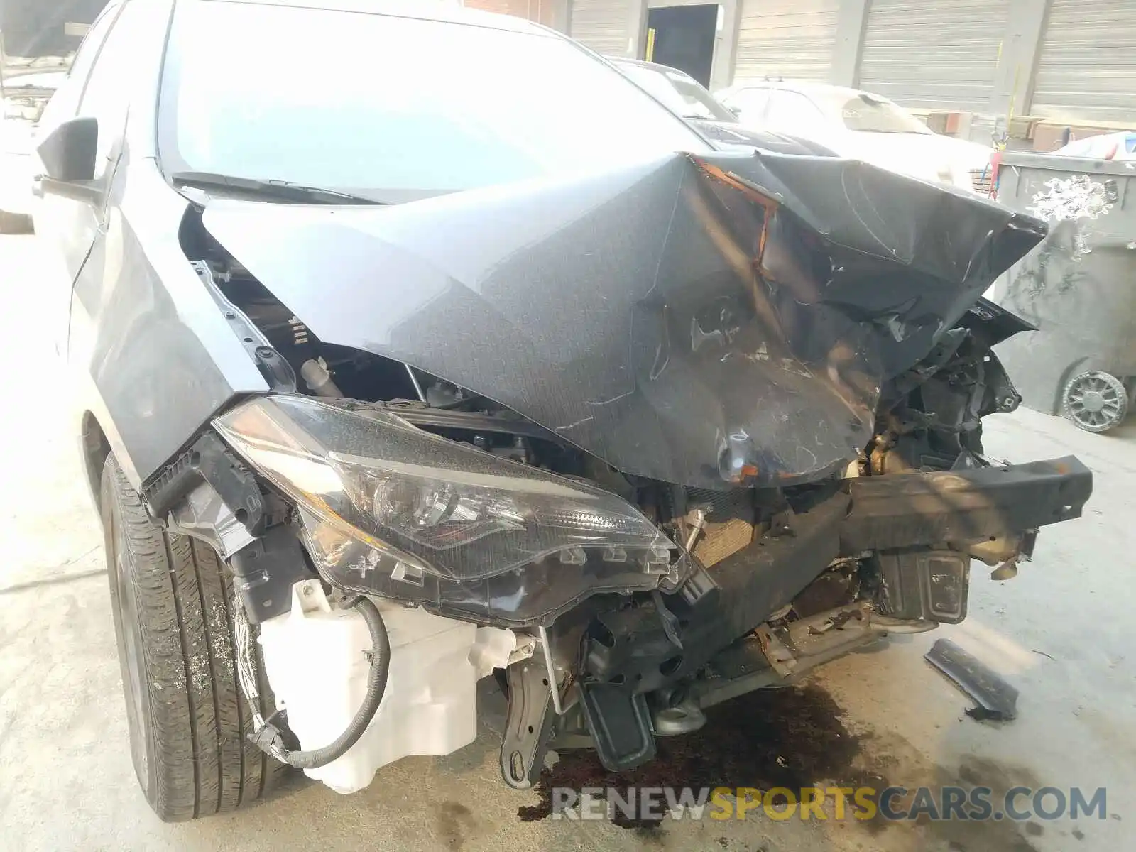 9 Photograph of a damaged car 5YFBURHE6KP933833 TOYOTA COROLLA 2019
