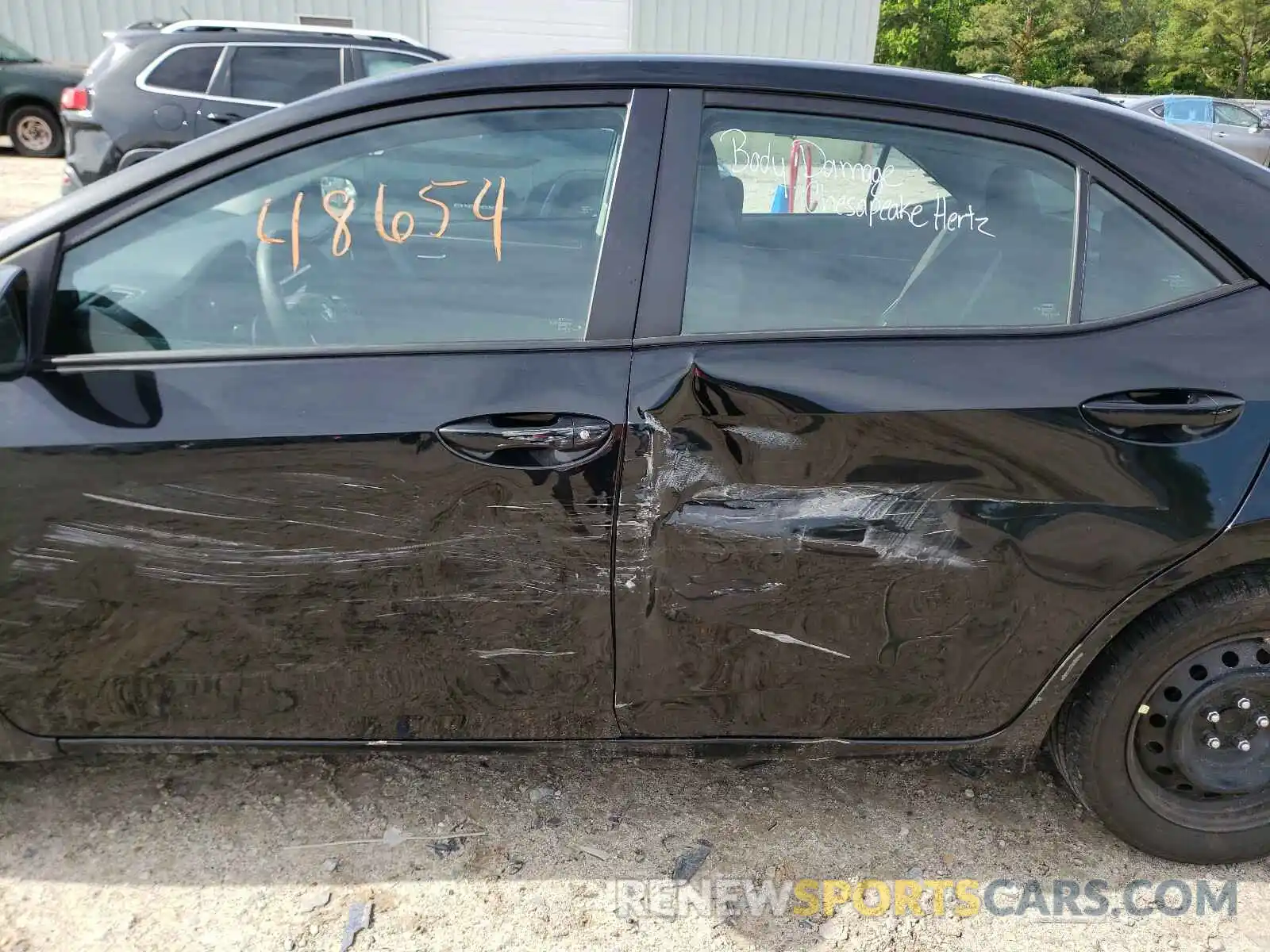 9 Photograph of a damaged car 5YFBURHE6KP933850 TOYOTA COROLLA 2019