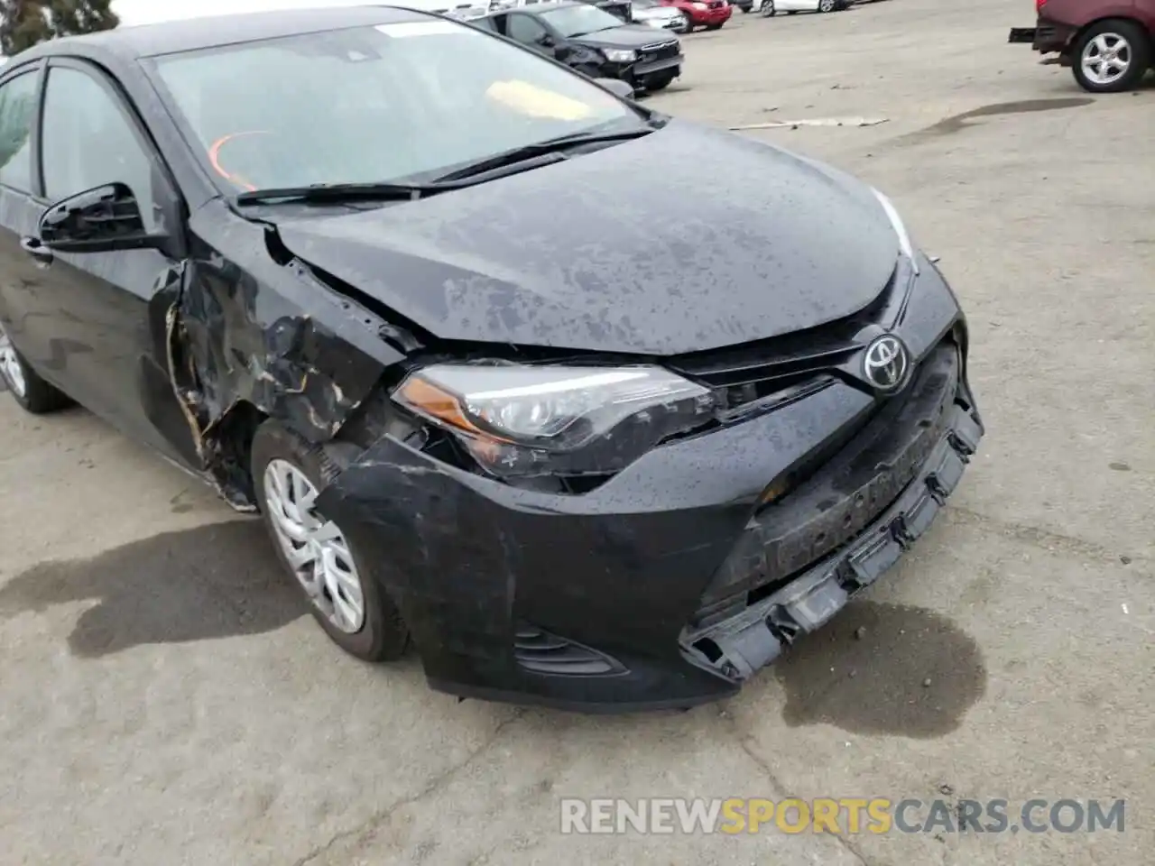 9 Photograph of a damaged car 5YFBURHE6KP934853 TOYOTA COROLLA 2019