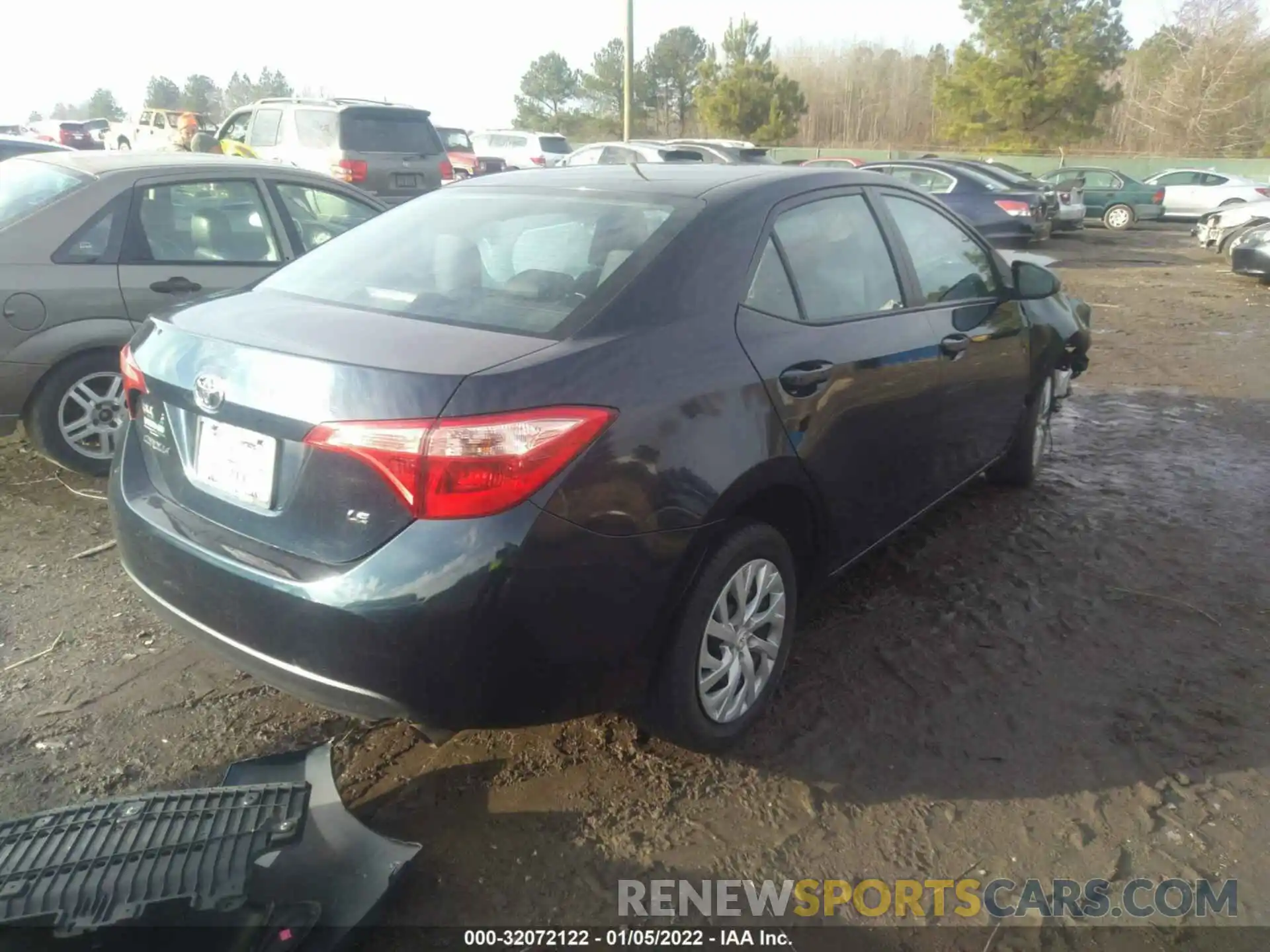 4 Photograph of a damaged car 5YFBURHE6KP934867 TOYOTA COROLLA 2019