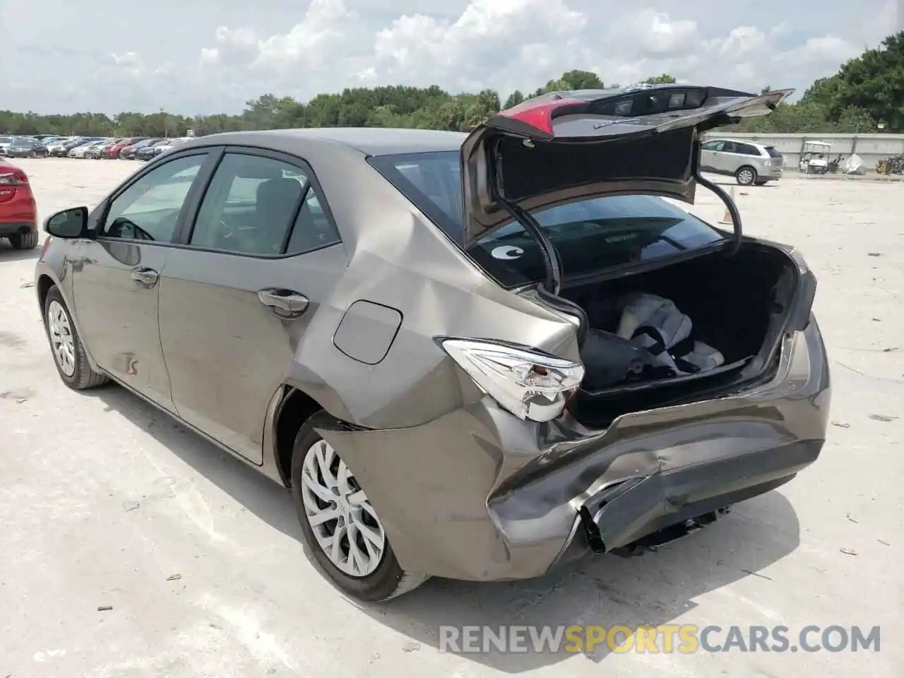 3 Photograph of a damaged car 5YFBURHE6KP934948 TOYOTA COROLLA 2019