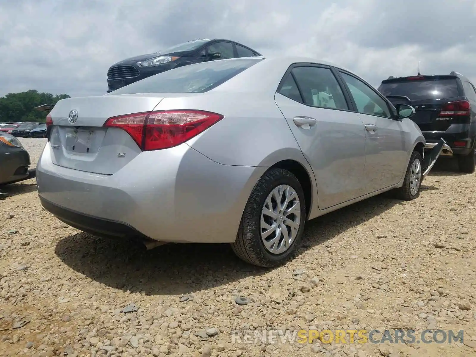 4 Photograph of a damaged car 5YFBURHE6KP935260 TOYOTA COROLLA 2019