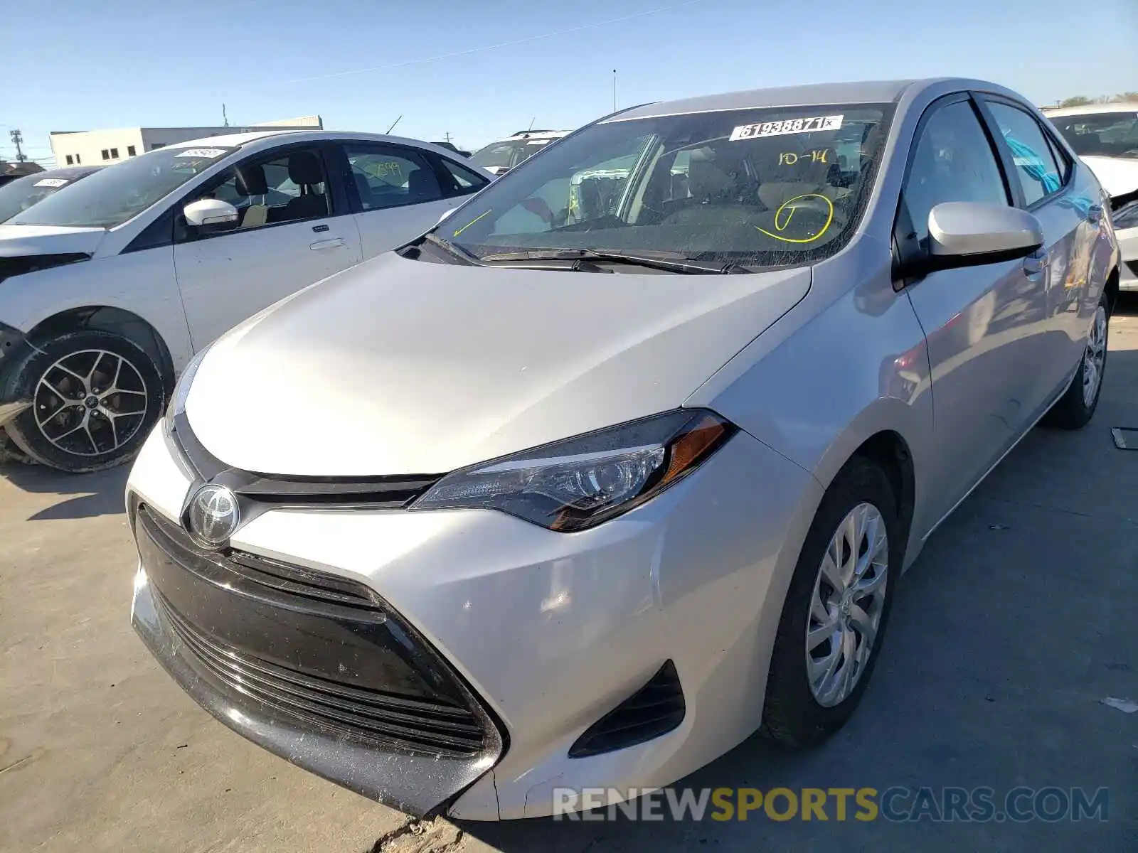 2 Photograph of a damaged car 5YFBURHE6KP935324 TOYOTA COROLLA 2019