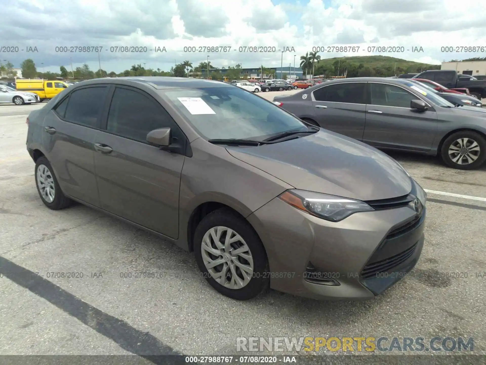 1 Photograph of a damaged car 5YFBURHE6KP935422 TOYOTA COROLLA 2019