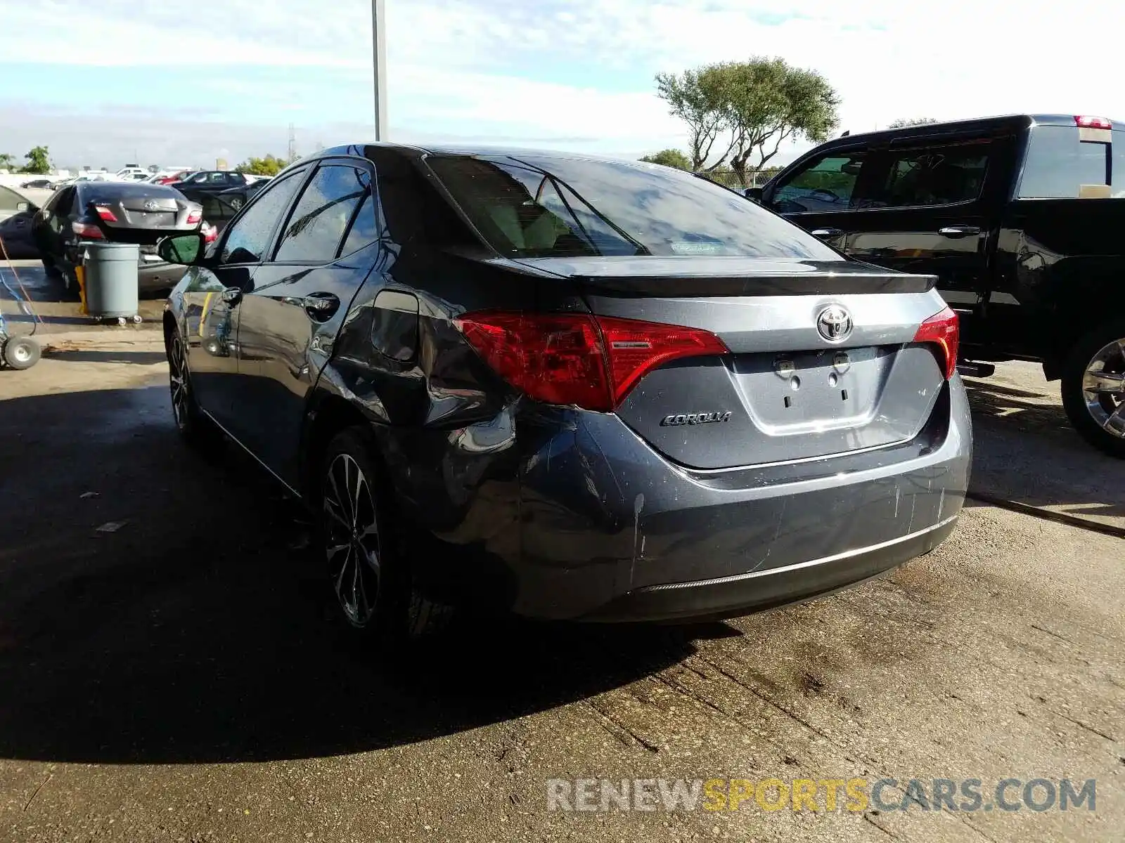 3 Photograph of a damaged car 5YFBURHE6KP935467 TOYOTA COROLLA 2019