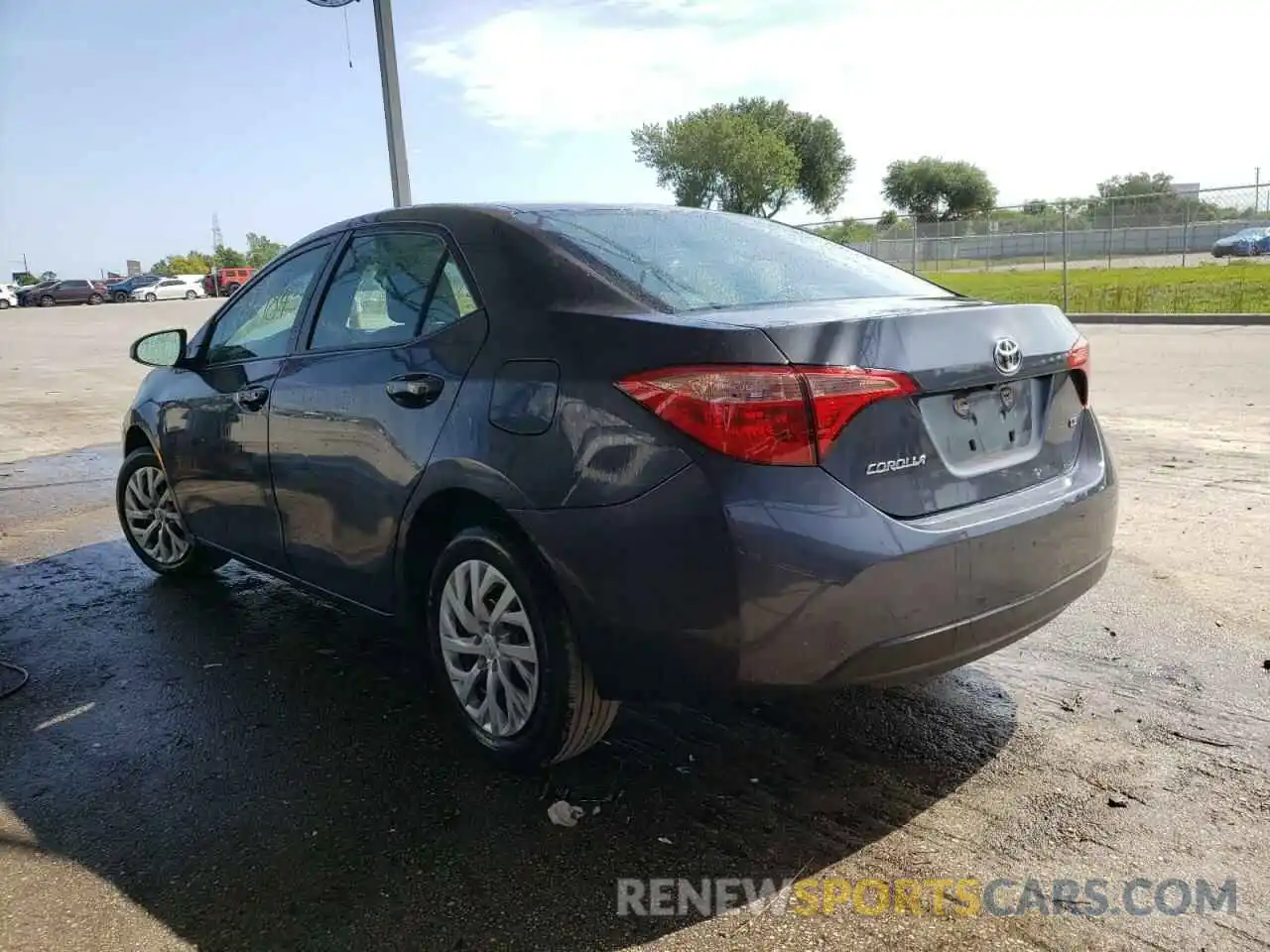 3 Photograph of a damaged car 5YFBURHE6KP935727 TOYOTA COROLLA 2019