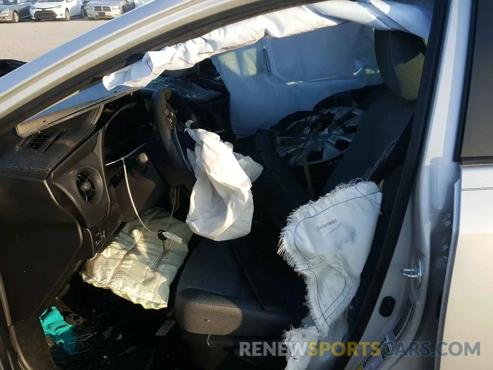 5 Photograph of a damaged car 5YFBURHE6KP936246 TOYOTA COROLLA 2019