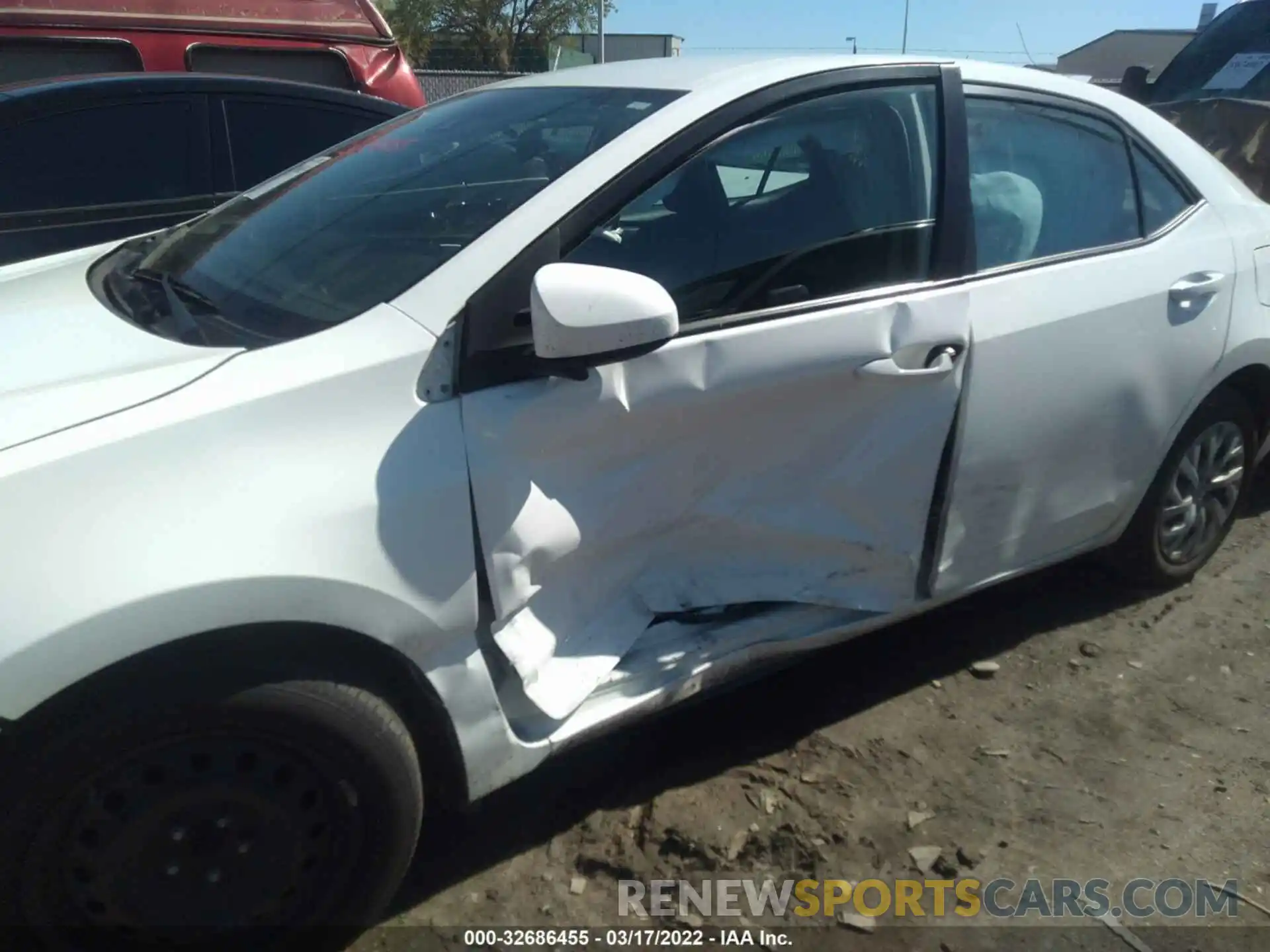 6 Photograph of a damaged car 5YFBURHE6KP937316 TOYOTA COROLLA 2019