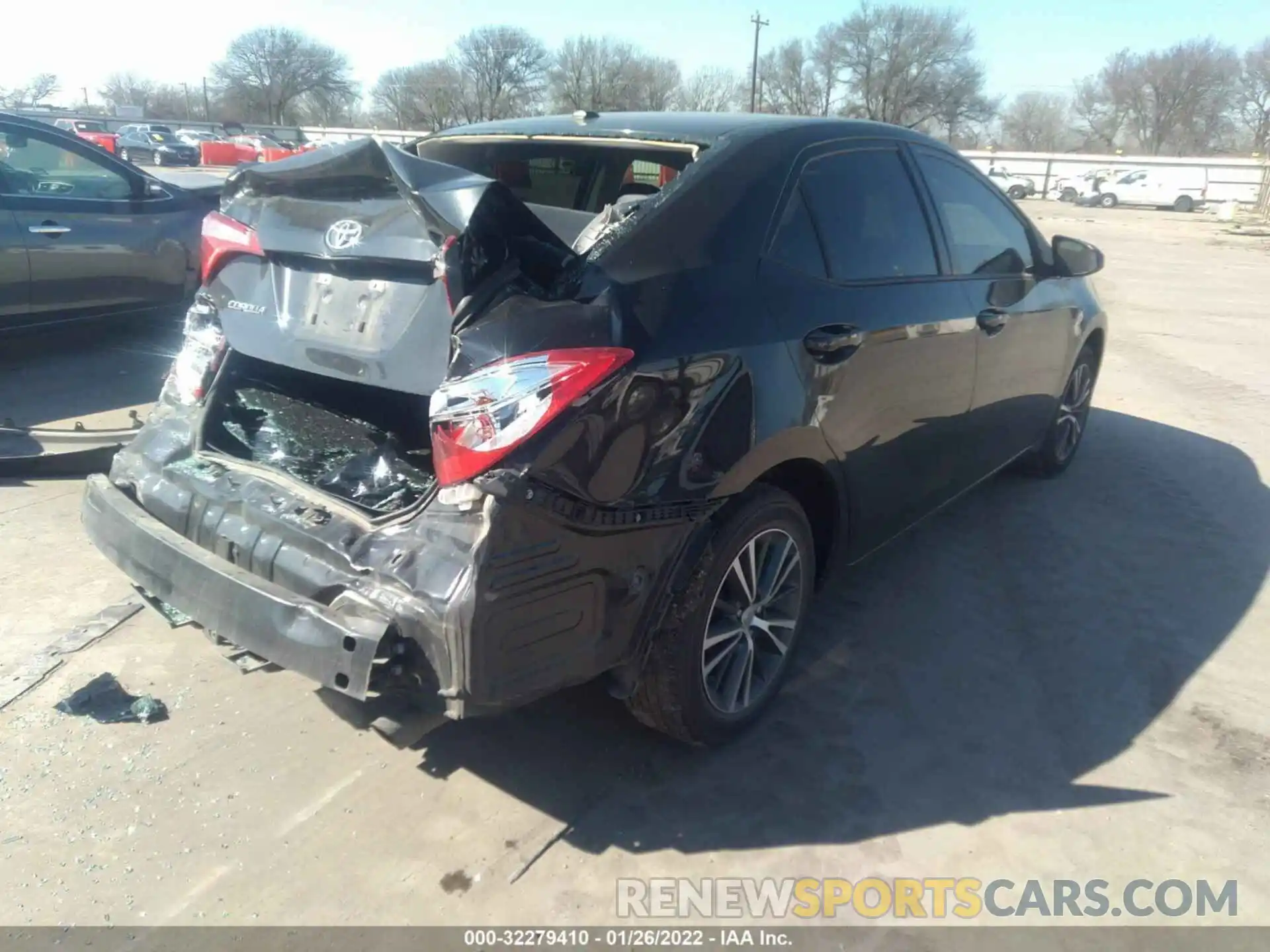 4 Photograph of a damaged car 5YFBURHE6KP939079 TOYOTA COROLLA 2019