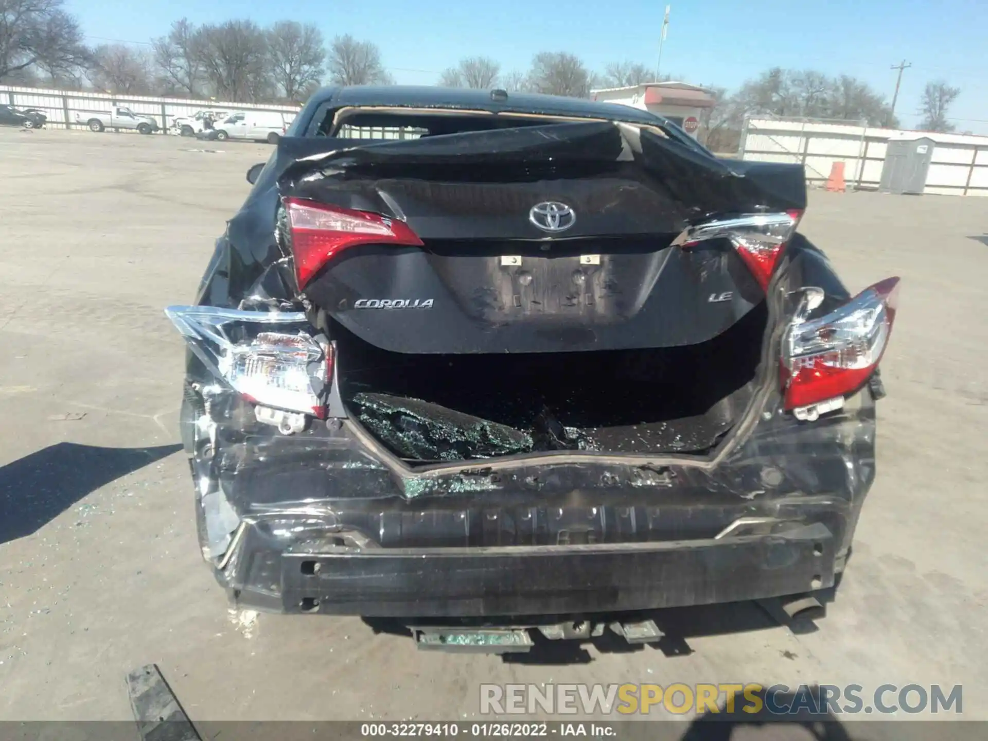 6 Photograph of a damaged car 5YFBURHE6KP939079 TOYOTA COROLLA 2019