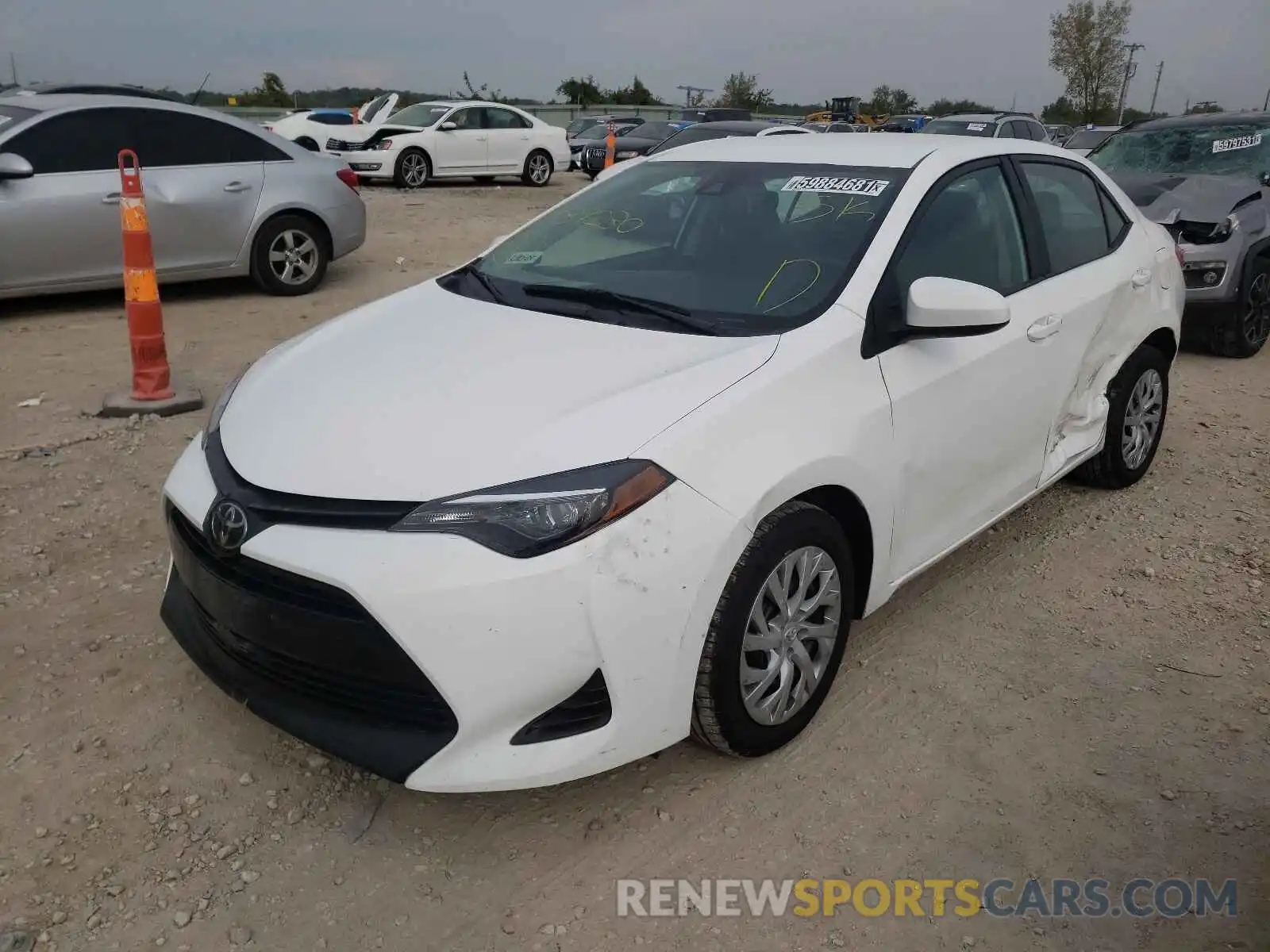 2 Photograph of a damaged car 5YFBURHE6KP939230 TOYOTA COROLLA 2019