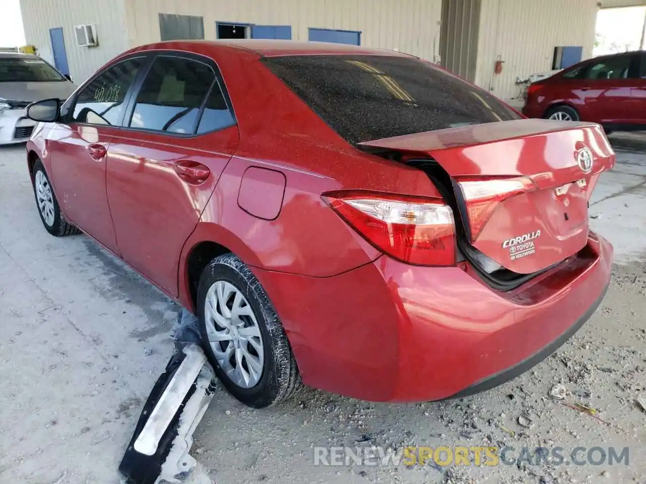 3 Photograph of a damaged car 5YFBURHE6KP939258 TOYOTA COROLLA 2019