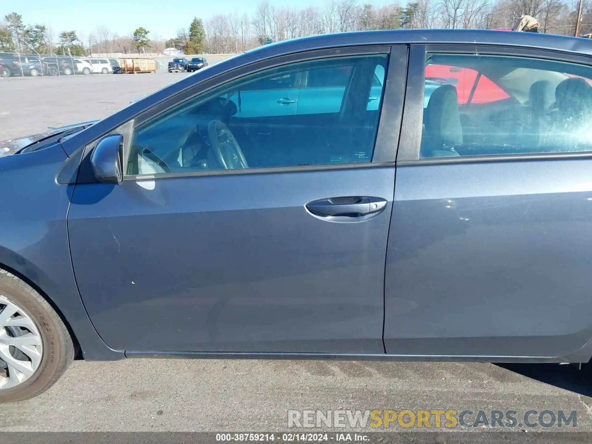 14 Photograph of a damaged car 5YFBURHE6KP939602 TOYOTA COROLLA 2019