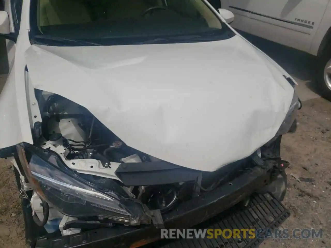 7 Photograph of a damaged car 5YFBURHE6KP939728 TOYOTA COROLLA 2019