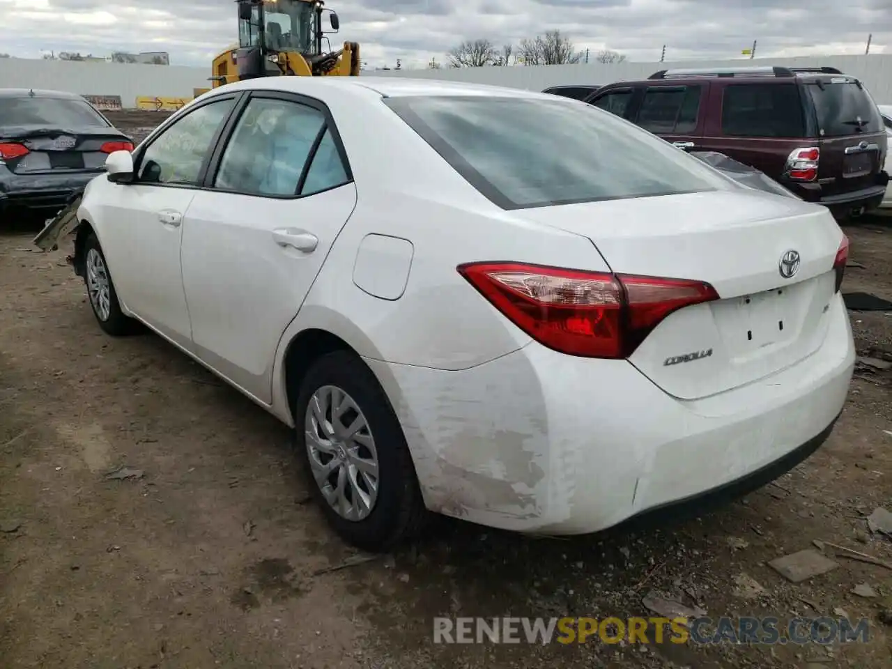 3 Photograph of a damaged car 5YFBURHE6KP940281 TOYOTA COROLLA 2019