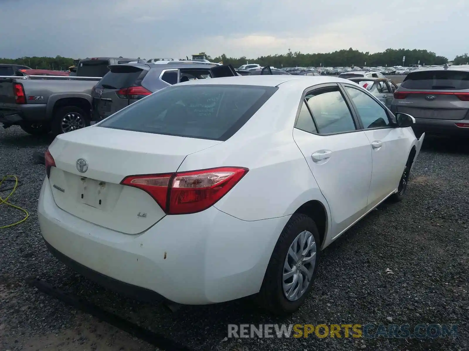 4 Photograph of a damaged car 5YFBURHE6KP940314 TOYOTA COROLLA 2019