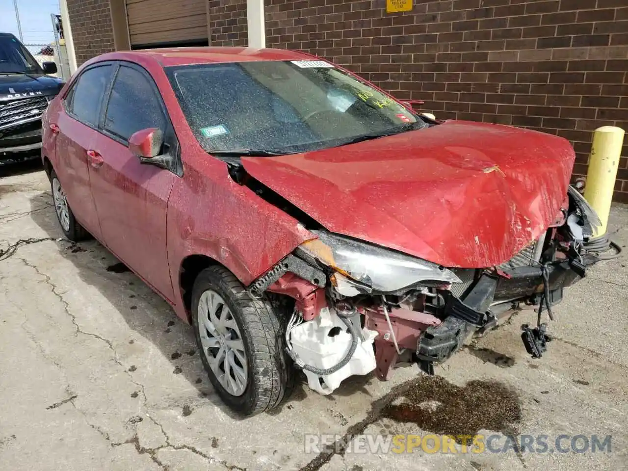 1 Photograph of a damaged car 5YFBURHE6KP940376 TOYOTA COROLLA 2019