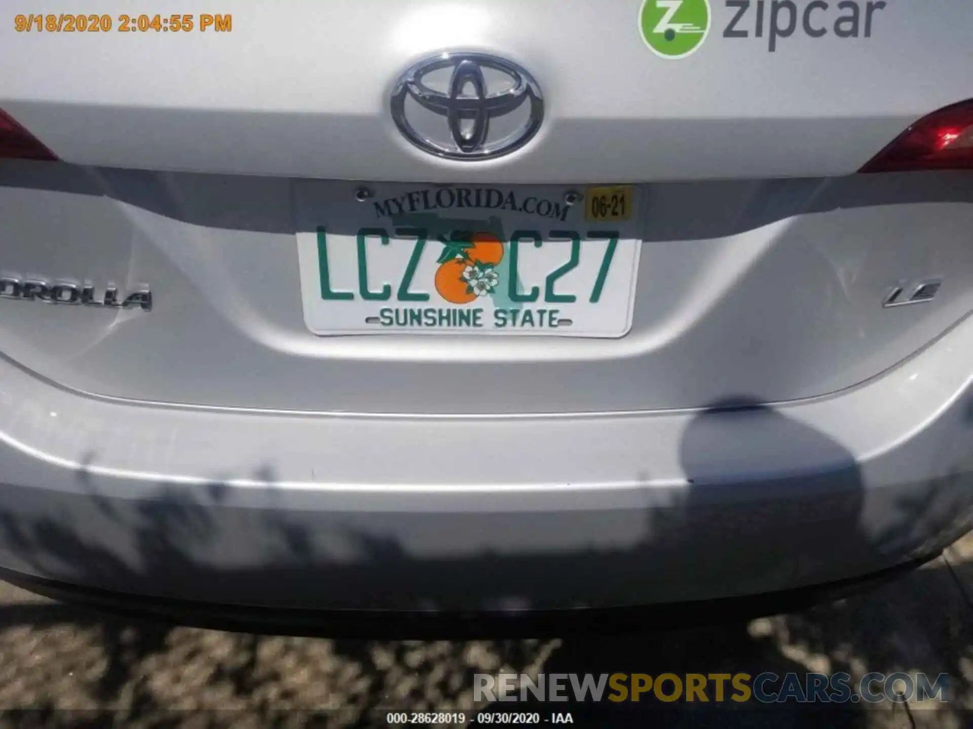 17 Photograph of a damaged car 5YFBURHE6KP940426 TOYOTA COROLLA 2019