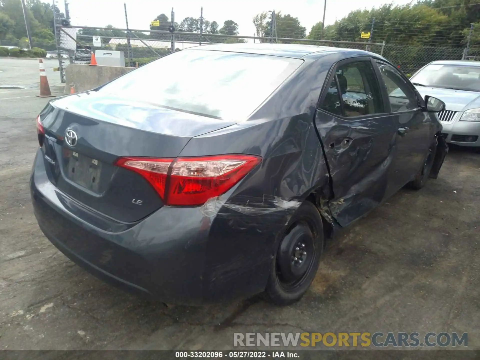 4 Photograph of a damaged car 5YFBURHE6KP942077 TOYOTA COROLLA 2019