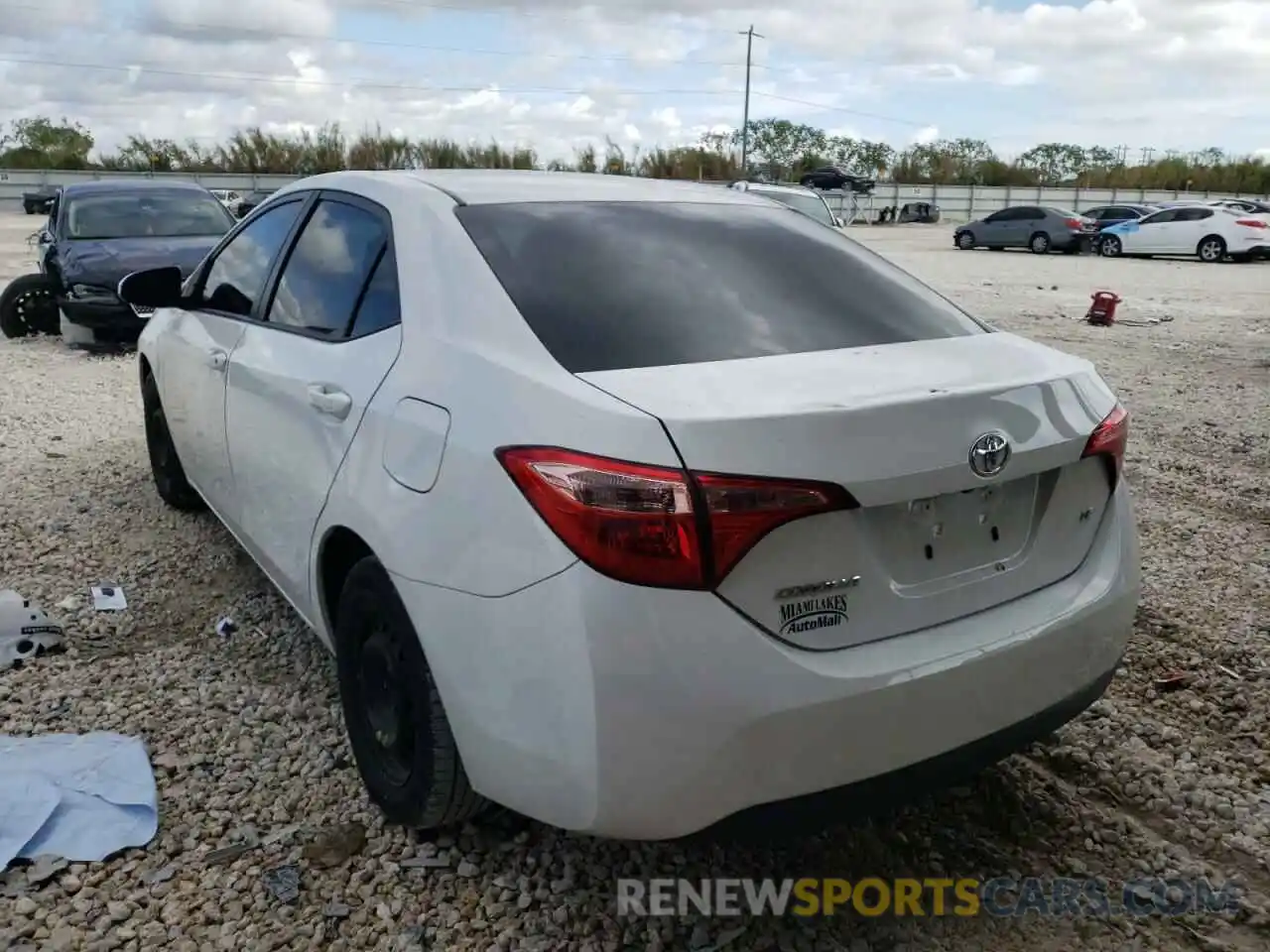 3 Photograph of a damaged car 5YFBURHE6KP942452 TOYOTA COROLLA 2019