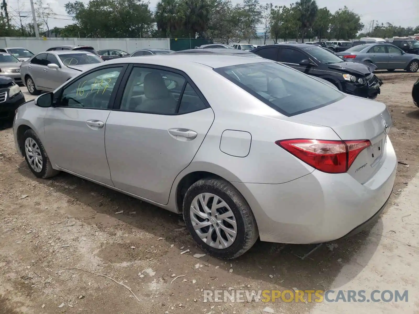 3 Photograph of a damaged car 5YFBURHE6KP942547 TOYOTA COROLLA 2019