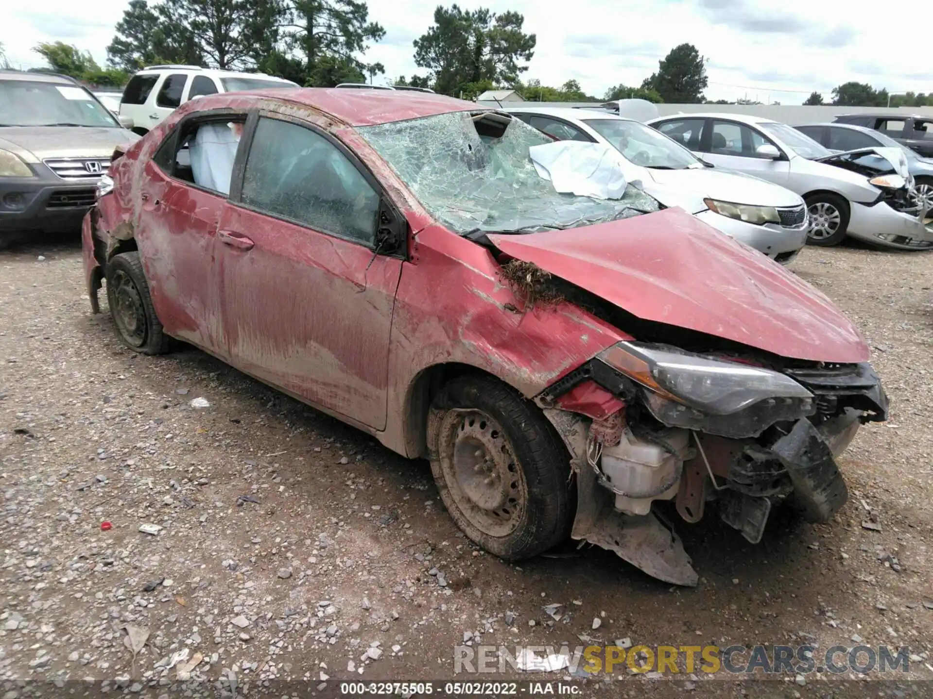 1 Photograph of a damaged car 5YFBURHE6KP942743 TOYOTA COROLLA 2019