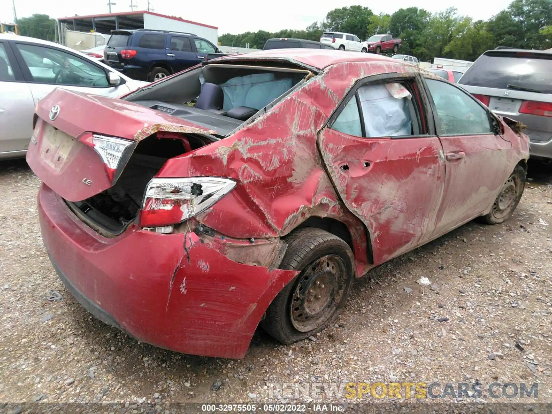 4 Photograph of a damaged car 5YFBURHE6KP942743 TOYOTA COROLLA 2019