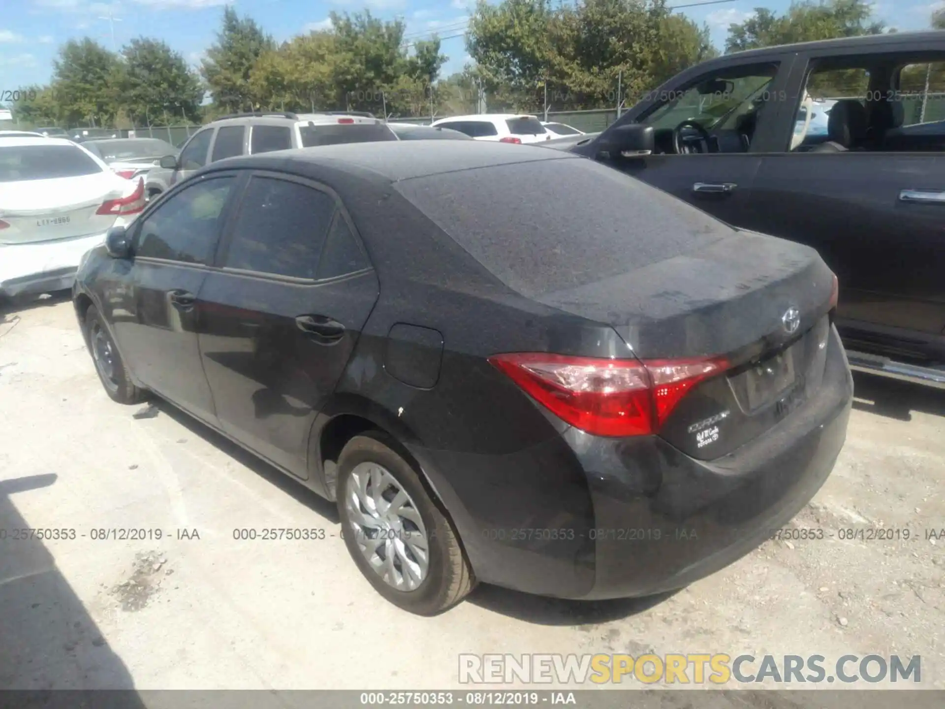 3 Photograph of a damaged car 5YFBURHE6KP942791 TOYOTA COROLLA 2019