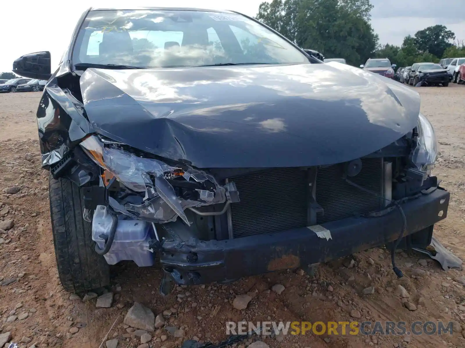 9 Photograph of a damaged car 5YFBURHE6KP942905 TOYOTA COROLLA 2019