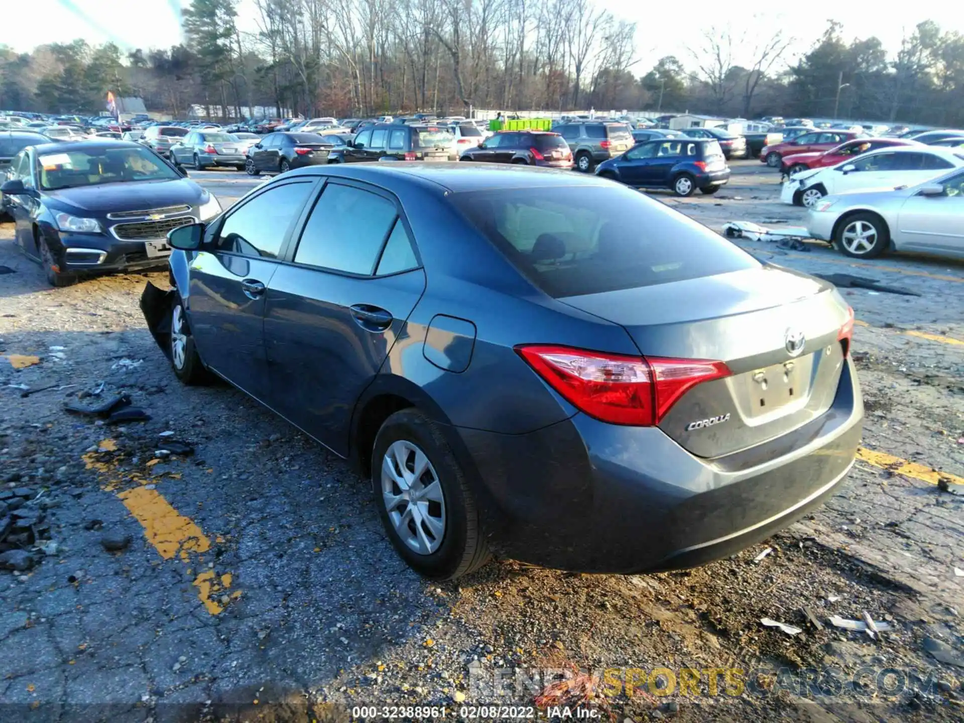 3 Photograph of a damaged car 5YFBURHE6KP943472 TOYOTA COROLLA 2019