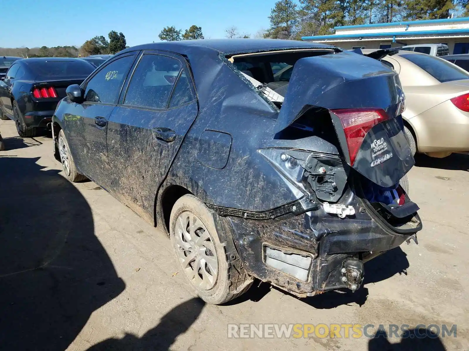 3 Photograph of a damaged car 5YFBURHE6KP944721 TOYOTA COROLLA 2019