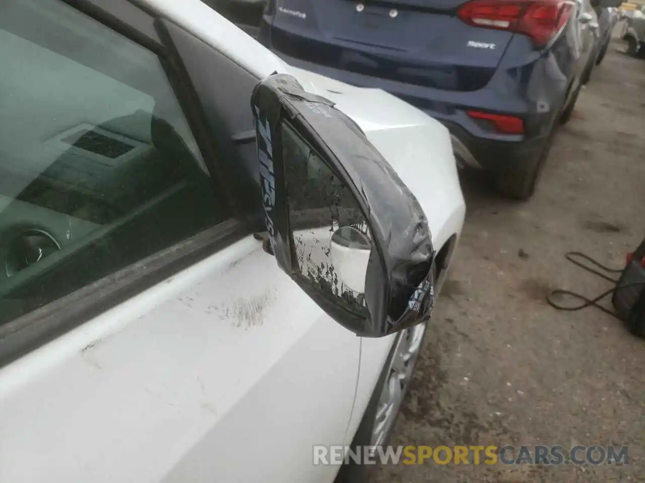 9 Photograph of a damaged car 5YFBURHE6KP944928 TOYOTA COROLLA 2019