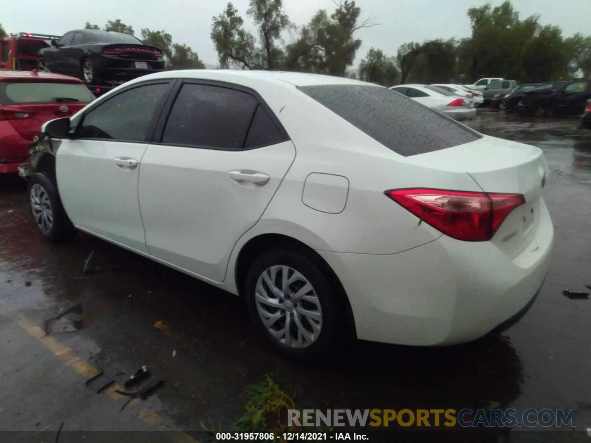 3 Photograph of a damaged car 5YFBURHE6KP945027 TOYOTA COROLLA 2019