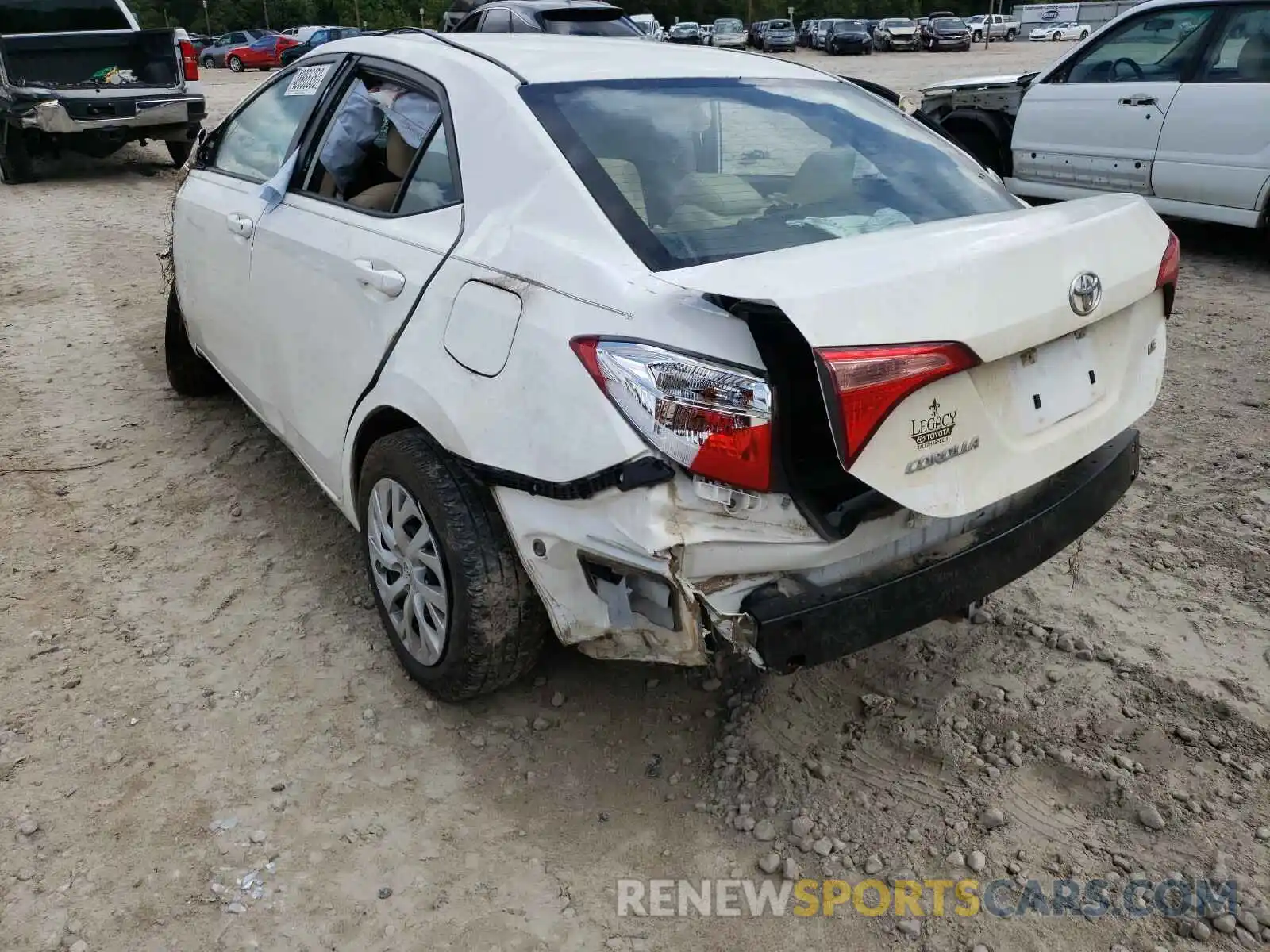 3 Photograph of a damaged car 5YFBURHE6KP945643 TOYOTA COROLLA 2019